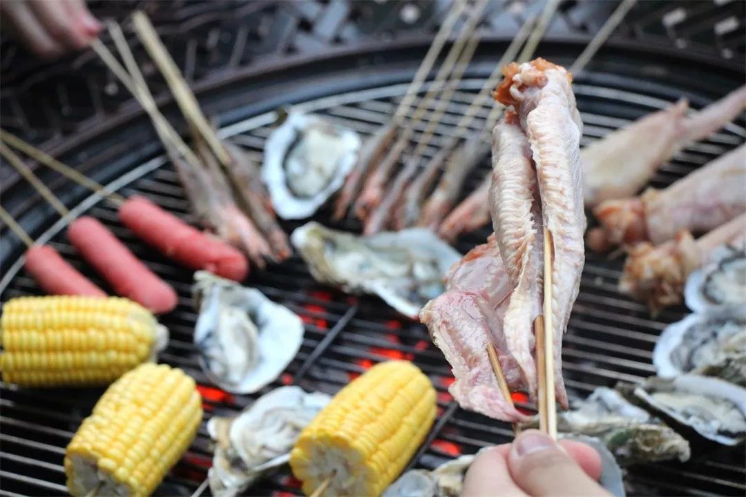 燒烤，無肉不成歡